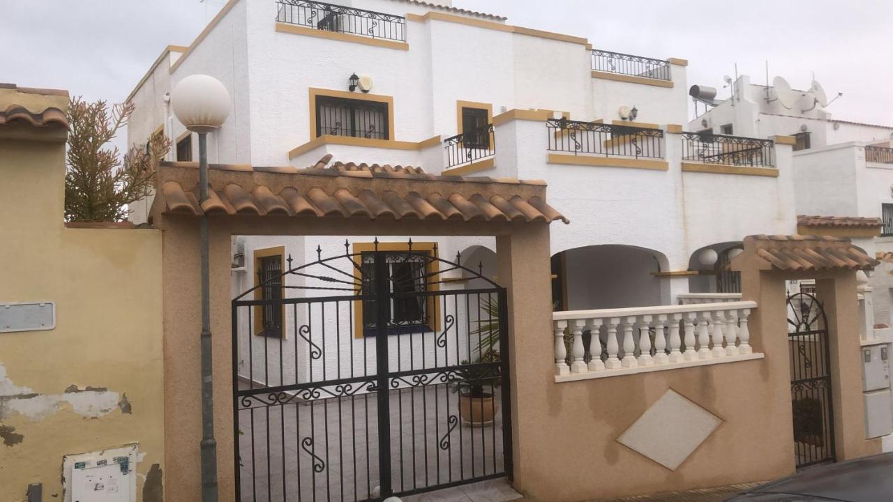 Orihuela - Sleeps 6 - Pool - Parking - Petfriendly Villa Exterior foto